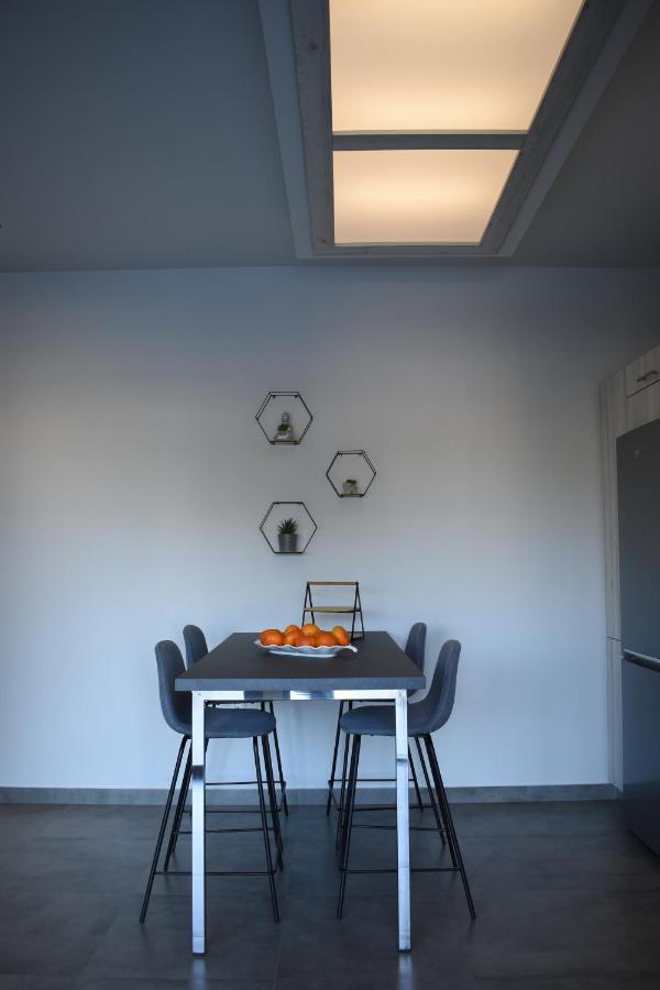 דירות Sfakianalion Athina'S Cozy House מראה חיצוני תמונה